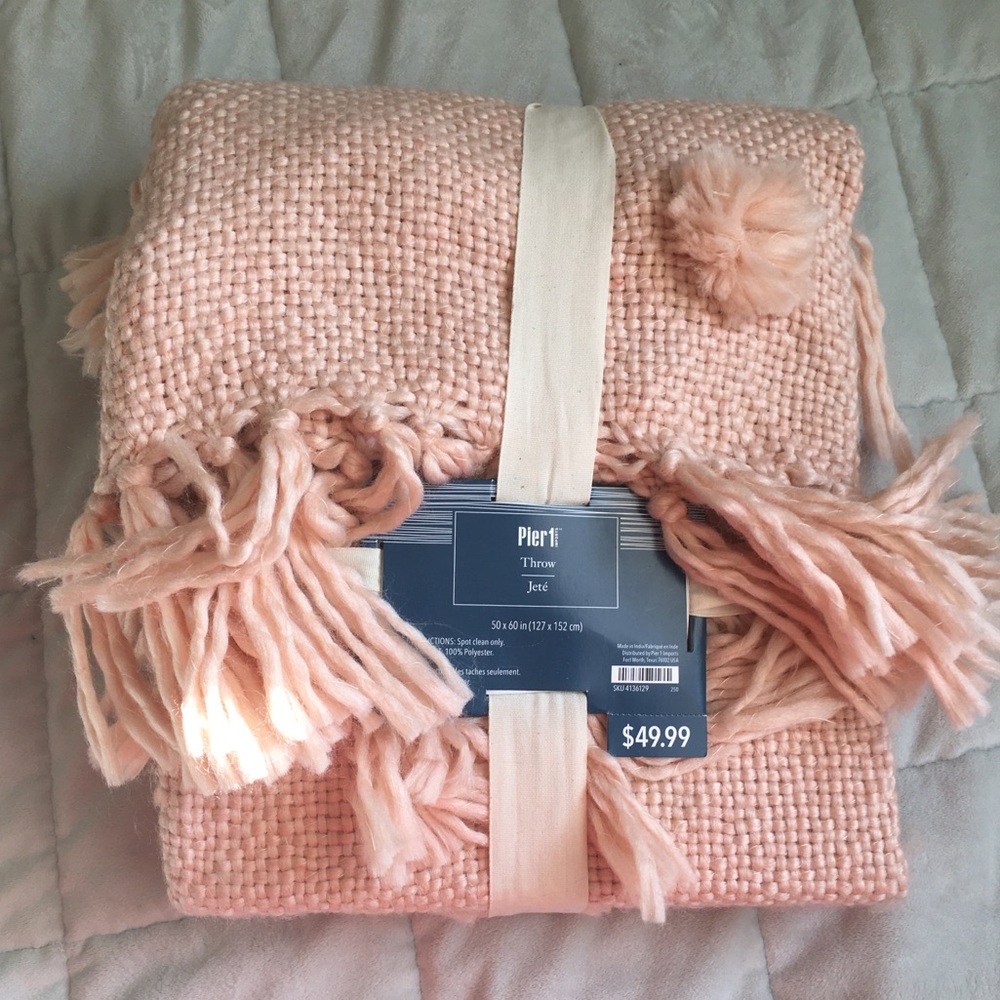 Throw blanket